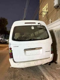 جنبي موديل ١٤للبيع موصليه سعره ٤٥ بيه مجال سياره متروكه صارله شهر لن ك...