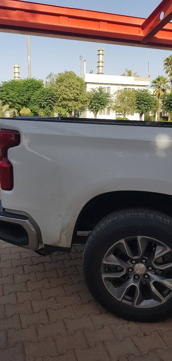 سلام عليكم
سلفرادو موديل ٢٢رقم اربيل باسمي مواصفات باب طويل بودي قصير محرك ٨سلندر مواصفات LT  كشنات جلد حساسات بالدعامية تو ويل حادثها فقط نص جاملغ سكن صبغ ارباك فقط الدكمة رقم شاصي موجود بالصور موبايل ***********سعرها ٣١٠ مكان السيارة بكركوك
