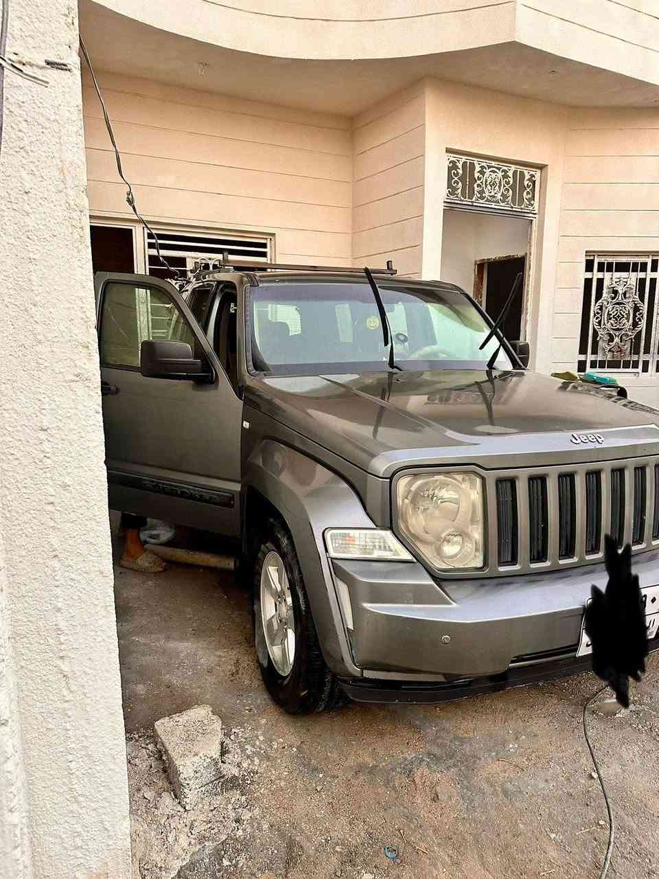 السلام عليكم من رخصة الادمن
جيب ليبرتي ٢٠١٢ ادوات ادوات
السيارة جديدة جدآ مكفولة من الگص والصبغ فقط دعامية خلفية مصبوغة لو گير شغال السيارة جاهزة من جميع النواحي المحرك بي خيط تبخير تبريد ثلج السيارة تنباع بدون لوحات السعر ٥٨ مكانها البصرة اي استفسار الاتصال
***********
***********
