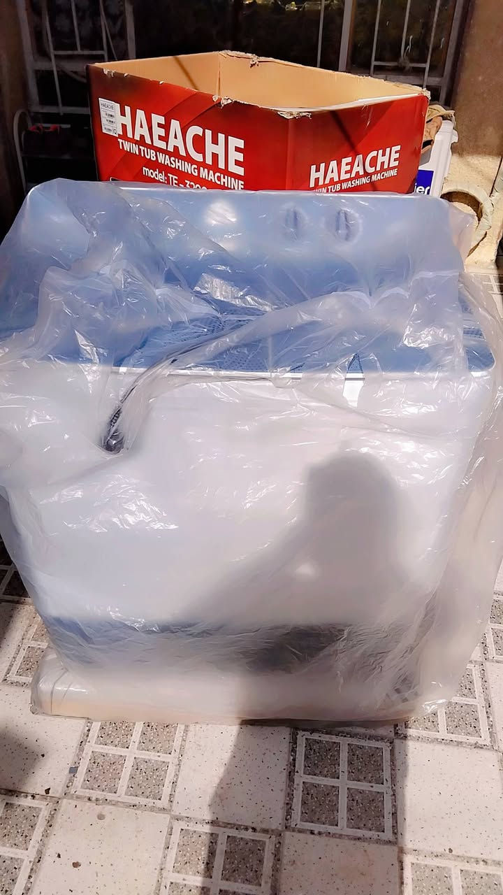 سلام عليكم 👋 غساله جديدة والله ابد مامسخدمه للبيع ليشتري يجي خاص وخادم


**إذا كنت صاحب هذا الإعلان وتريد حذفه لأي سبب، رجاءا أرسل رسالة إلى الدعم الفني**