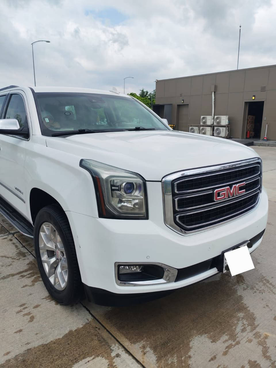 يوكن GMC 2016✅
السيارة فول مواصفات عدا الفتحه والفور ويل

تدفئة تبريد كشنات

مري شفط

نقطه عمياء

تدفئة كشنات الوره 

كشنات كهرباء 

جنطة كهرباء وبيها حساس برجلك تنفتح الجنطة

محرك كير كفاله

وشادلها تخم تاير برجستون ياباني 

🔴السياره بيها بارد الدعامية الاماميه مبدله وبدون صبغ فقط بابين مبدلات بأمريكا

مشاية 237 الف وقابل للزياده

السعر 280 ورقه
مكان كربلاء
للاستفسار 
***********
