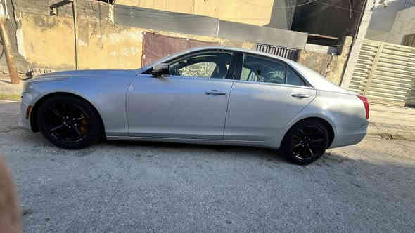 ‏luxury فئة cts 2019 كاديلاك
فول مواصفات 6 سلندر سلايد للبيع أو المرواس حسب الرغبة ) المحرك : V6 3600 
السيارة دفع خلفي RWD 
( sport Jl
موآصفآت :
- بانورما
-   لآيتات متحرك مع ستيرن السائق
-   قاصة لمس
-   شحن وايرليس
-   فتحة سقف
-   جميع التحكمات بالدشبول لمس
-   كشن كهرباء سايق وسكن + ستيرن كهرباء
-   كشنات تبريد + تدفئة
-   جامات اوتوا أربعتهم
-   لآيتات ترحيب بالمري وبالبيبيان
-   كشنات جلد طبيعي مال شركة مملعوب بيهن
-   تبريد قطعتين
parking حساس رادار -
-   حساس رادارات مري جانبية
-   كشن سائق هزاز (معروف بالكديلاك ) للتنبيه لمن تتقرب من سيارة أو شي قريب يهتز الكشن
-   رادارات أمامي خلفي
 فجوج برمبو
وبعد أكو هواي كلش موآصفات من تجي تشوفها تعرفها
حادث السيارة موضح بالصور
(جاملغ خلفي قطعة وحدة صبغ السيارة )***********  / السعر 160 او بي مجال
