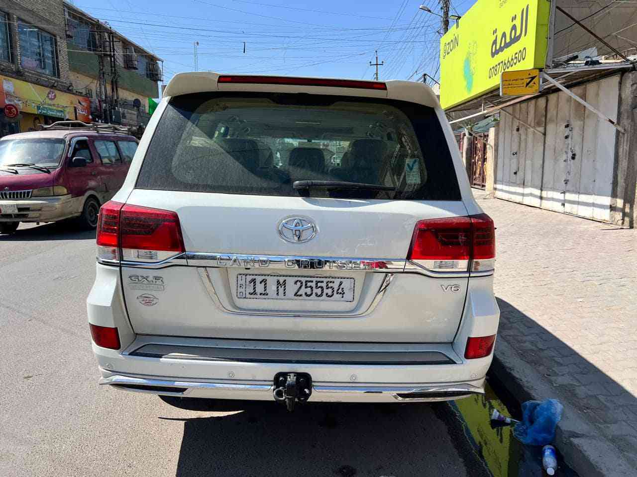 لاندكروز  2018 جكساره GXR باب اول 
 وايت ادشن رقم بغداد مميز
 بيه باب السائق صبغ و بيها مكانين تعديل بارد
السونار موجود بل صور
سياره جاهزه بدون اي نقص حداديه مكينه كير كلها جاهزه 
رقم بغداد مميز 
السعر 440  ورقة
مكانها بغداد الاعلام

رقم صاحب سيارة ***********
