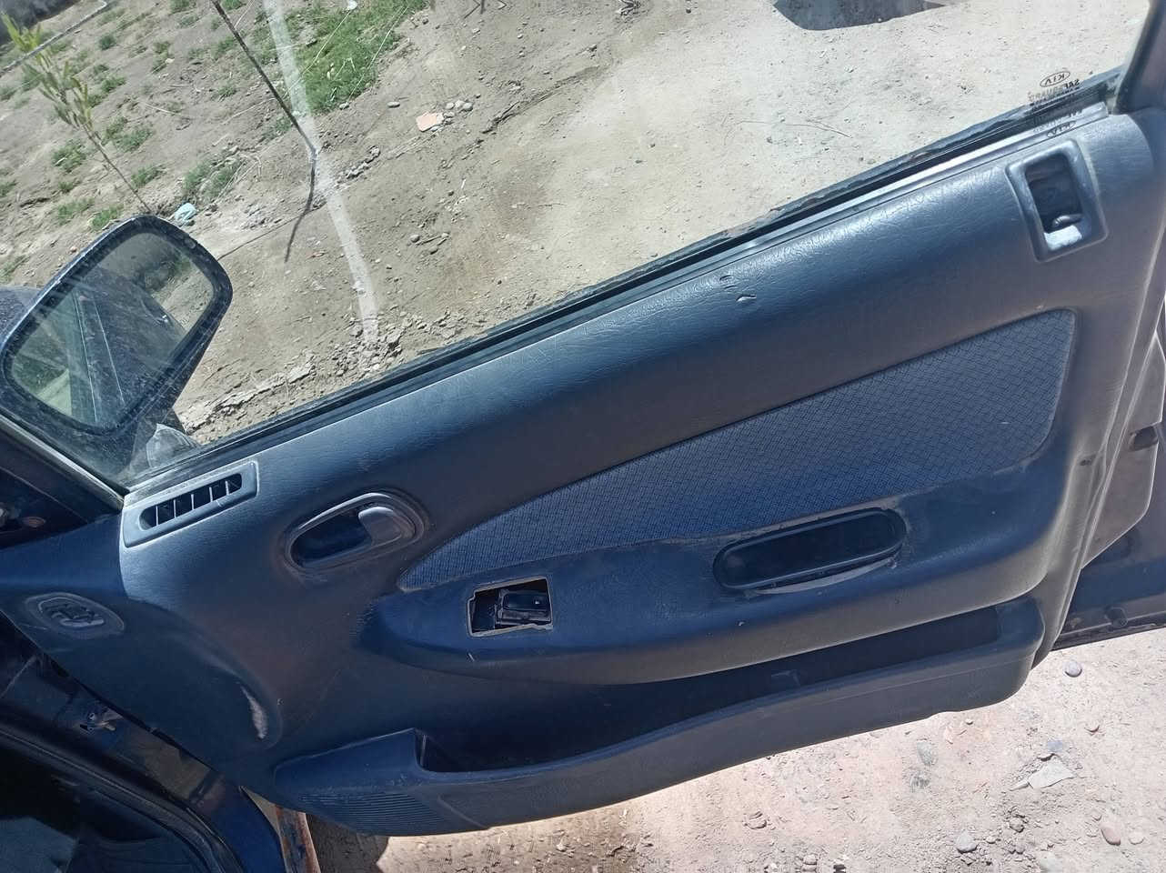 السلام عليكم اخوان السياره للبيع السعر ٢٥ وبيها مجال تحويل مباشر محرك مفتوح صدر تعبان***********
