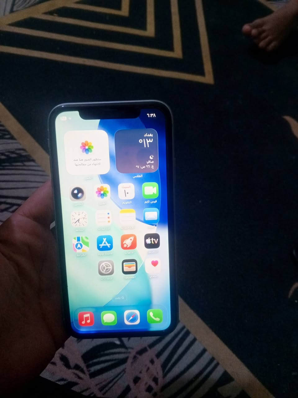 السلام عليكم ايفون ١١ عادي ذاكرة ١٢٨
جهاز مبدل بي بس بطارية باقي كله شغال  بس شاشة بيها نقاط  بيض مؤشر عليها فقط سعر  ٢٣٠ الف جهاز بدون محلقات عنوان السيدية رقمي بي واتساب  ***********
