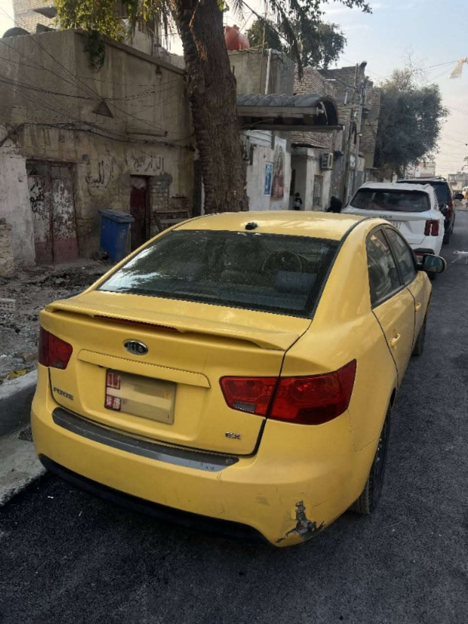 كيا فورتي 2013
مكينة 2000 دوش 
رقم بغداد 
وارد امريكي ضربتهة ربع چاملغ وطاك ايرباك الستيرن فقط 
بيهة منضومة غاز تحتاج فقط صيانة 
گشرهة واضح بالصور 
السيارة باسمي تحويلهة شوكت متريد 
السعر المطلوب 80 ورقة 
***********
