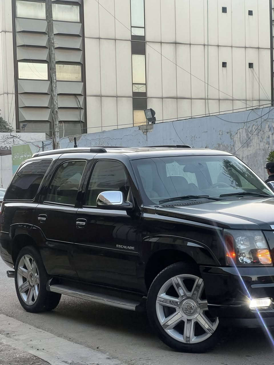 سلام عليكم كدلاك سكاليد مميزه موديل ٢٠٠٣ مكينه ٨ سلندر   كير صدر تخم تاير تبريد 🧊 ثلج ٣ قطع سلايت كشنات تدفئه تبريد سياره فول مواصفات لاخير مكفوله من ضربه وصبغ ماكو هيج نضافه بهذا الموديل رقم سنويه جدد تحويل مباشر اربيل كهربائيات كله بلاد شركه مري شفط سياره فول الفول السعر 150$وبيها مجال لطيبين سياره مال بيت ومميزه وبل عافيه عل ياخذها وإذا مراوس حسب القناعه ورغبه تحياتي الكم ***********وتساب
