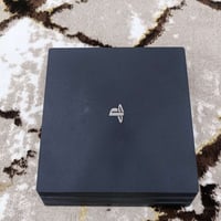 جهاز ps4 pro للبيع المواصفات الأساسية: الإصدار: PlayStation 4 Pro  الس...