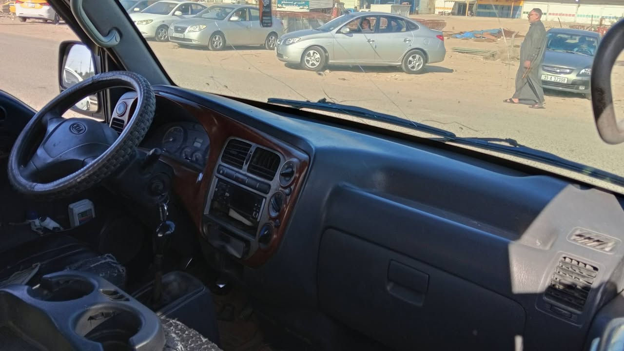 السلام عليكم
كيا حمل 2700 بأسمي سنويه ساقطه  
متجايه ...بيها خياسات بالهلالات
نقصها صدر ...كير مكينه شاصي مكفول
السعر 84
بغداد ....شهداء السيديه ***********
