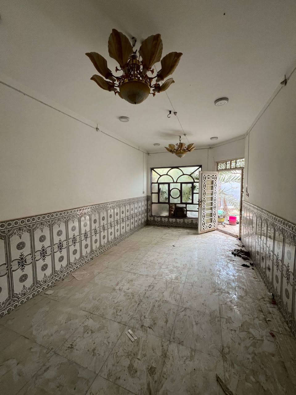 يا الله بيت الرهان نجف حي ميسان مساحه 125 متر شارع الجامع موصفات غرفة و صالة و مطبخ وستقبال و صحيات داخليه و خرجيه سعر الرهان 36 مليون قفل
الاستفسار ***********
ملاحضه يوجد بيوت الإيجار
