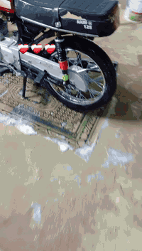 دراجه للبيع كلك مكاني لتنومه جباسي سعر 500 وبيها مجال دراجه نضيفه ***********
