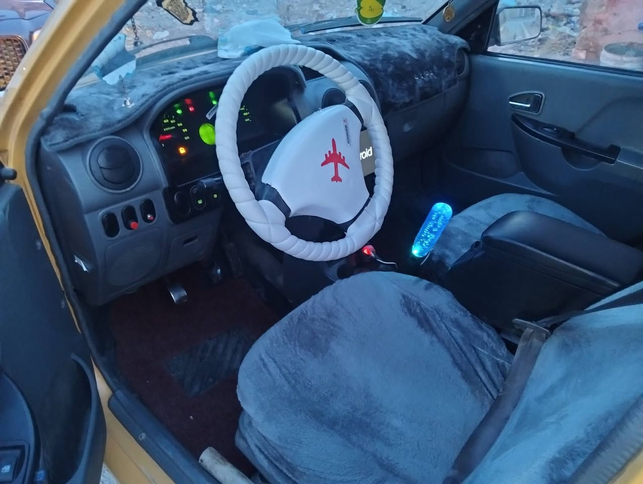 سلام عليكم سياره سايبه موديل 15 سياره حلوه كفاله تخم تاير جديد صدر امامي خلفي جديد دوشمه تبريد ثلج بيهة بس شواصي مصلحات مجنبزه لخير تريد هيه وغراظهة ابيع بدون غراظ همينه ابيع رقام دولي باقي عل ستلام مكان سياره بل حسينية مال راشديه سعر 43 تصال بل رقم ***********
