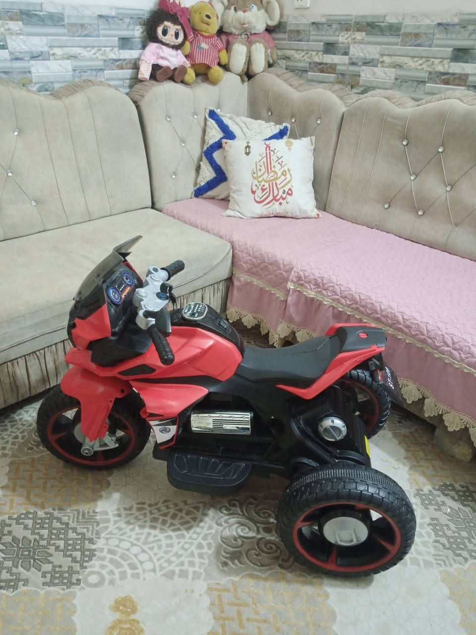 دراجه شحن اطفال
عمر من 1 إلى 6 سنوات 
دراجه اخت الجديده 
مكاني بغداد العبيدي شارع 20 
س 60 الف وبيها مجال


**إذا كنت صاحب هذا الإعلان وتريد حذفه لأي سبب، رجاءا أرسل رسالة إلى الدعم الفني**