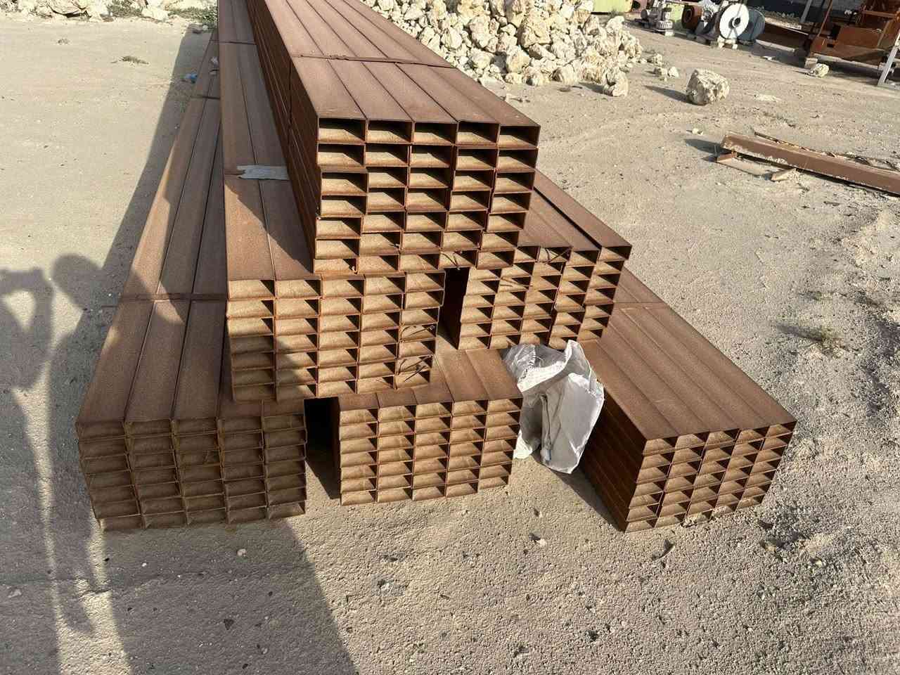 يا الله
حديد 2 في اربعة مليمين ثقيل غير مستخدم ابد ممطور فقط
عدد 210 قطع سعر القطعة 25 الف 
مكانهن كربلاء قرب منطقة الحر
ابيع شلع 
***********
