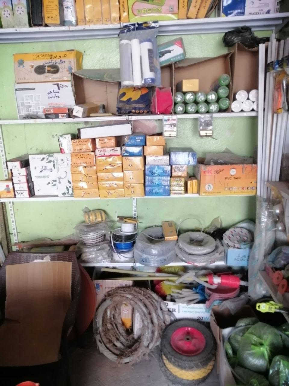 السلام عليكم أغراض انشائية للبيع بسعر مناسب العنوان النجف كوفة حي ميسان للاستفسار *********** يوجد واتساب
