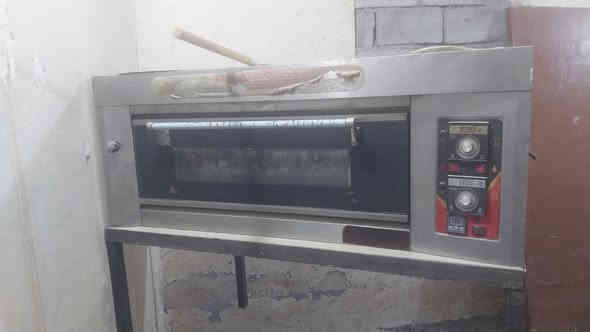 السلام عليكم 
أغراض مطعم كاملة للبيع استخدام شهرين فقط 
ه:  *********** وبي واتس اتصل وتدلل سعر مناسب 
مكاني صلاح الدين -قضاء بلد
