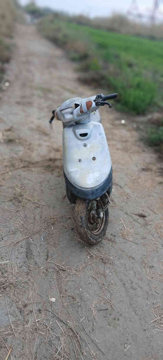 السلام عليكم
دارجه بطة شغالة جانت متروكة تشتغل هندر تايرات جديدة كلجات جديدة عايز كفر ورة  سعر 175 بيهة مجال مكاني بابل المسيب  رقمي ***********
