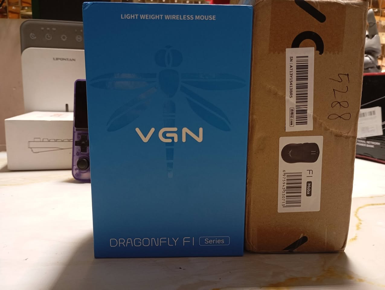 ماوسVGN Dragonfly F1 Moba

مزود بمستشعر بصري PixArt PAW3395 بدقة تصل إلى 26,000 DPI

تصميم مريح للألعاب الإلكترونية مع سرعة تتبع تصل إلى 650 IPS وتسارع 50G

سعره 30 للحجز خاص


**إذا كنت صاحب هذا الإعلان وتريد حذفه لأي سبب، رجاءا أرسل رسالة إلى الدعم الفني**