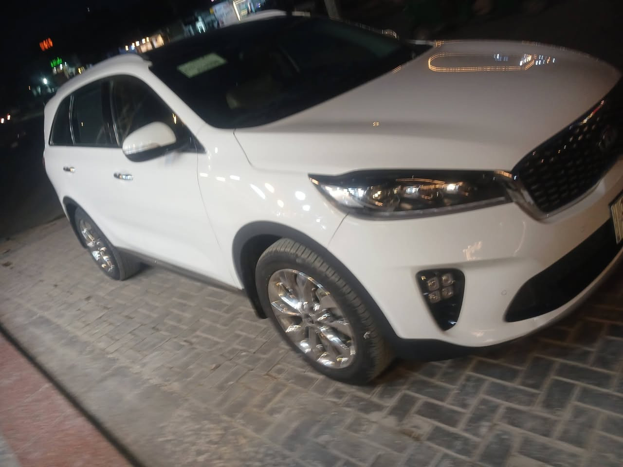 السلام عليكم
سونتو ٢٠٢٠
فول مواصفات جنطه كهرباء وبانوراما 
ماشيه ٦٢ الف
بيه فقط بارد قليل 
السعر ٢٥٠
مكاني الدوره ش٦٠
***********
