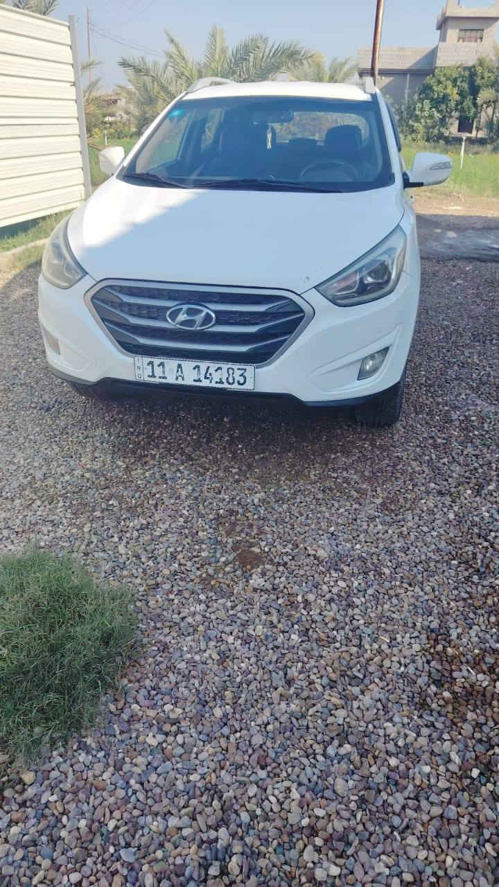 توسان 15خليجي السيارة جاهزة مكينة وكير وحدادية وتبريد وتخم تاير رقم بغداد انكليزي  سونارها بالمنشور السعر 155 وبيها مجال بسيط مكاني بغداد الهاتف ***********
