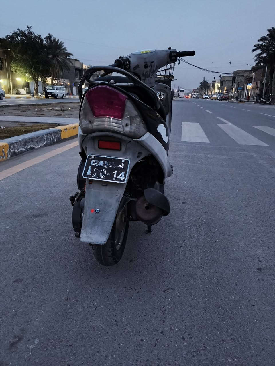 سلام عليكم شباب من رخصة الادمن دراجة ماكس 120 منغولي مكينة مال رمبة ما مفتوح برغي واحد بيها مكفولة المكينة كلجات رمبة تخم شلعة ومعدل الدراجة نعومة فول الفول دبل خلفي بلادي امامي بلادي الدراجة كفرات تايوان وكابريتر تايوان فقط لباقي كلة بلادي السعر 600 وبيها مجال رحمة الوالدين المو شراي لا يكسر بسعر للاستفسار ***********
