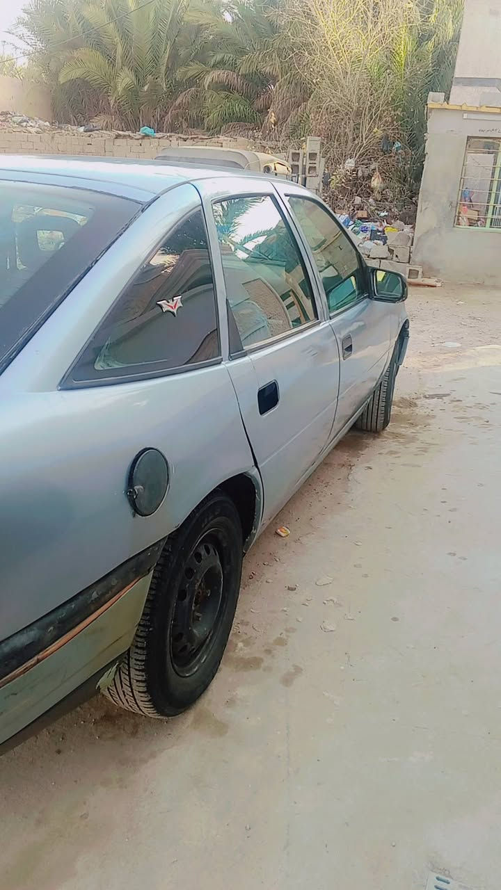 فكترا كير ومحرك ١٨٠٠خير من الله
تخم تاير باتري جديد كهربائيات كامله 
دواخل نظيفه دوشمه نظيفه 
رقم بابل راعيهه ايريد تحويل 
اسويلك عقد مروري 
نواقصهه 
الجبنه الي بين المحرك والكير كايمه يعني تنضح دهن 
والنمره الخامسه اتفلت 
مكاني محموديه 
السعر ٢٨وبيهه مجال 
***********
