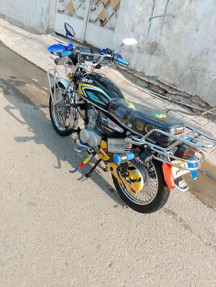 سلام عليكم موطور يراني للبيع موديل 25 بعده جديد سعر 900وبي مجال بي وراق ***********
