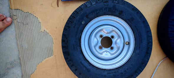 السلام عليكم غراض تكتك شركة للبيع الكاعيات كلهن ب25 المسجلات اثنين والكشن والمرايه ب45التايرات كلهن ب60 ***********
