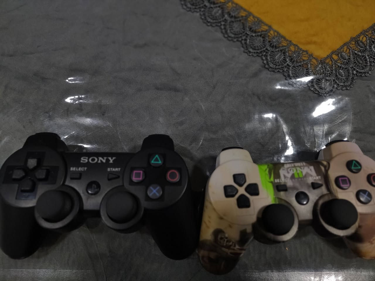 السلام عليكم ابلي 3 كامل ملحقاتو نضيف معه جوستكات اثنين وحده تجاري او وحده اصلي او كيبلين شحن طولهن 2 متر مع ايجدي طولو اثنين متر
اسعر 150الف


**إذا كنت صاحب هذا الإعلان وتريد حذفه لأي سبب، رجاءا أرسل رسالة إلى الدعم الفني**