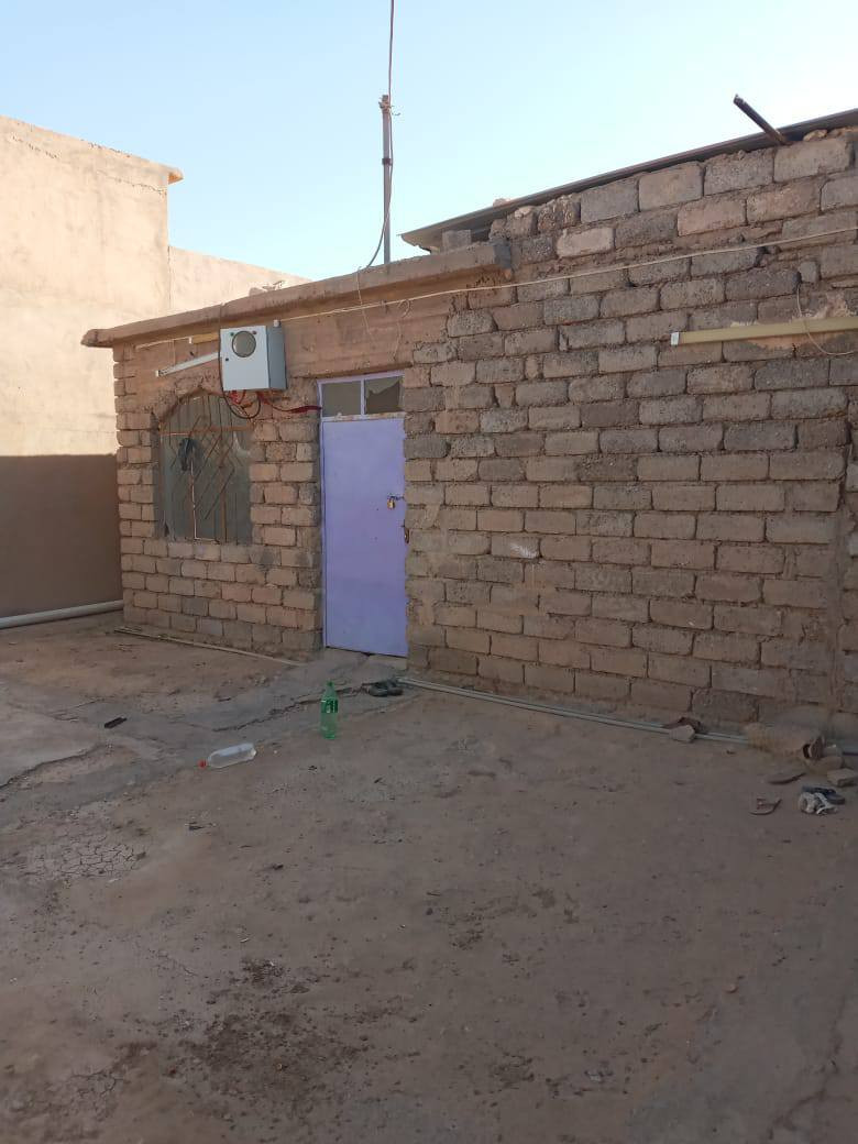 اسلام عليكم الدار للبيع ناحية الشوره حي المحطه المساحه 250 سند طابو السعر عل خاص ***********
