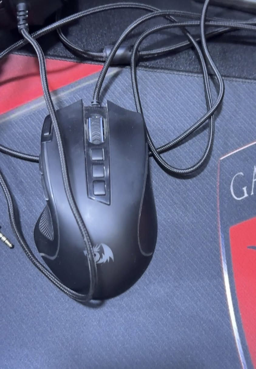 السلام عليكم اكس بوكس نظيف ومامفتوح برغي منة ابد نظافة
%98 ملحقاتة هارد خارجي 1T كيبورد يدات ثنين بطاريات 2
والشاحنة مالتهن ماوس وسماعات محيطية كل هذني الغراض رايدهن ب650 الف مكاني بغداد وماعندي توصيل
***********
بي واتساب هم
