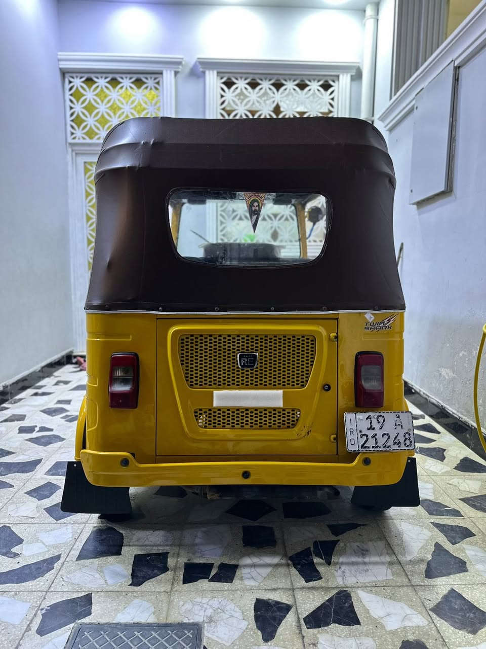 تكتك البيع كفاله مديل 23  بدي ومكينه كفاله عامه الون اليموني السعر 10ملايين 250وبيه مجال الشراي رقم بغداد تحويل بلبصره بسمي مشروع وطني العنوان البصره كرمت علي ***********
