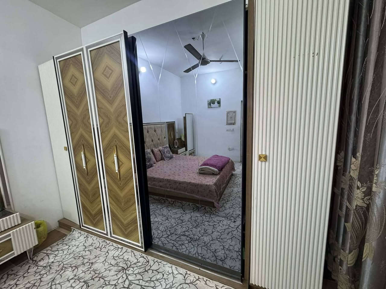 غرفه نوم ٨ قطع اخت جديد كلش نصيفه نضافه ٩٥٪
  (( بدون دوشك))
مزاد مهدي خانقيني.    
خانقين محطه خلف مركز شرطه ازادي
***********
