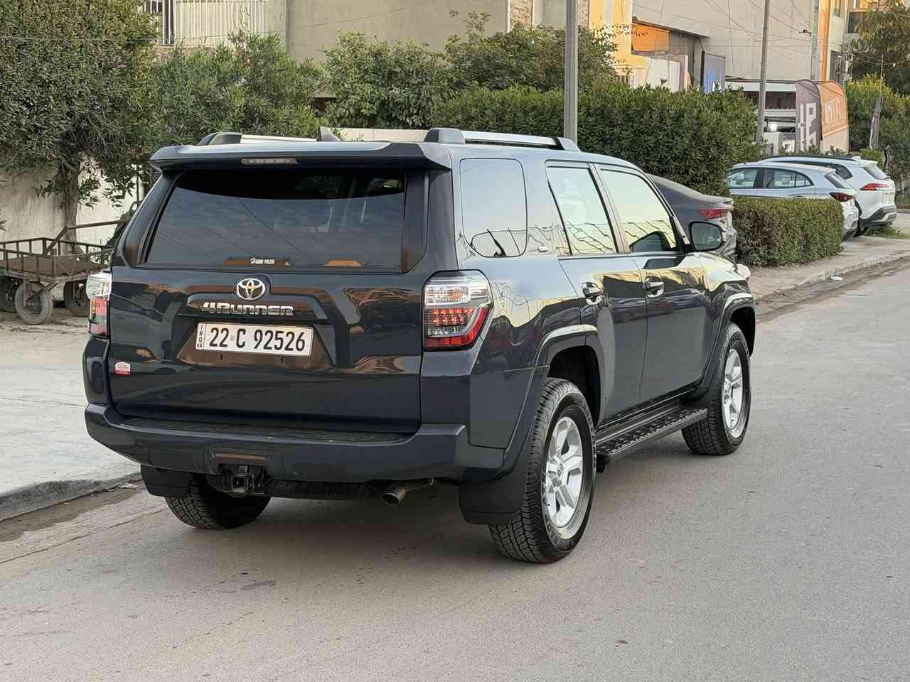 السلام عليكم
فور رنر 2024 SR5
7 راكب
امريكيه حادث جداً بسيط
بدون ايرباك
صبغ جاملغ امامي يسار
شرط الدواخل والايرباكات مكفوله
كامله بدون اي نقص
ماشيه فقط 1,600 
تبديل الدهن ب SAS 
مكانها بغداد اليرموك 
***********
