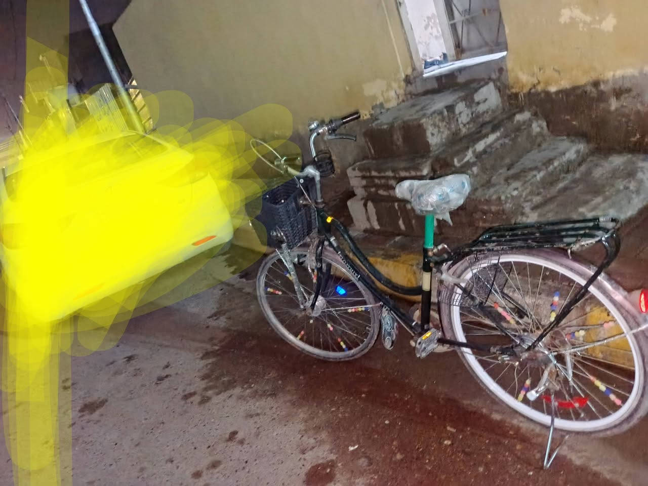 السلام عليكم يوجد بايسكل للبيع ضررا فقط ويل خلفي مستعجل 50 وبي مجال الاستفسار خاص او*********** يوجد واتساب
