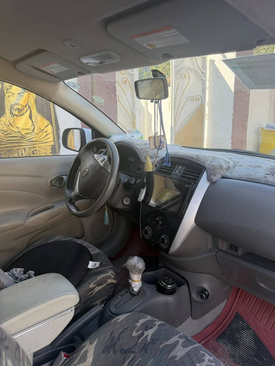 السلام عليكم
سني هندي بليته زركه موديل 2023 
اربيل وكاله او تحويل جاهزه 
ماشيه 66السياره خير من الله بيه منضومه غاز 
مكانه نجف السعر 120وبيه مجال بسيط جدا 
***********
