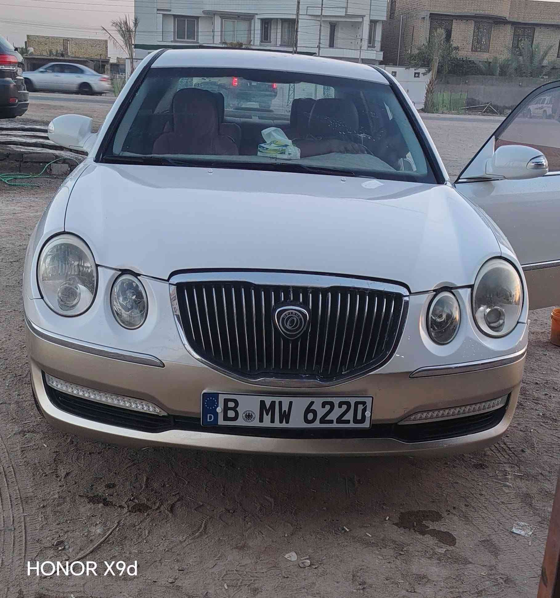 سلام عليكم
اوبرص ٢٠٠٦ مزاد باسمي اتعهدلك بترقيم ورسوم الترقيم ٥ اوراق فوك ال٥ عليه انطيك التخويل الي بأسمي وسويلك وكاله عامه ام الباركود محدثهه بسياره كامله ٢٠١١ جبتهه من كوريا من الدعاميه لدعاميه سياره كارتون بعدهي ترايك ٢٠٠ لاربيل جاي اطلع بيهه محافضات عادي بسيطرات اسويلك وكاله عامه ام الباركود ونطيك كتاب المزاد مواصفاته
السيارة محدثة 2011 بجم وظهر الوحيدة مال مزاد هيج ومن النوادر بموديلها
 رويال اصل
 بلاتينيوم 
السيارة ماشاءالله مواصفاتها متخلص ترايها وقيادتها مثل المارسيدس ناعمة جدا سيارة اخت الزيرو كاملة بدون اي نقص محرك وكير ٢٧٠٠ المرغوب
مكفولات جدد بيها تراي ٢٠٠ شرط 
تبريد ثلج  دبل فان  قطعتين أمامي خلفي
غرفة ب الكامل جلد جديدة 
شاشة كورية اصلية ابل كار بلي وكل المزايا بيها
هيتر ب المري مري شفط وكهرباء اشاير ب المري 
  كشنات كهرباء مع خزن وضعيات الكشن 
تدفئة ب الكشنات 
كمبيوتر خلفي التحكم بكامل السيارة من وضعية الجلوس والتبريد استيرن كهرباء 
تحكم استيرن كامل كروس مثبت سرعة 
سستم صوت بلادي (infinity) 
صوت جدا نقي مع مضخم خلفي 
8 ايرباك داخلي نظام (ABS)
نظام مانع الانزلاق (ESB)
ثلاجة داخلية 
 (Ambience light)
نظام تنقية هواء التبريد (Ornament)
كاعياتها البلادية وكتلوكات الشركة بيها
مكانها ناصرية وصارف عليها كلش هواي
مكفولة من الحادث والايرباك مصبوغه فرن درجه اولى توحيد لون   
رقمي *********** وسعرها ٨٠ ورقة
