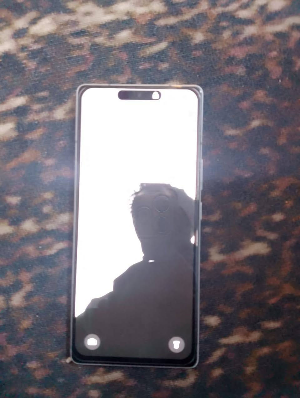 سلام عليكم جهاز للبيع انفنكس نوت 50 برو ذاكره 256 شاحن 70 واط وكرتونته وياه مستبدل فقط ايسي جهاز نضيف الله شاهد وضد المي والغبار سعره 250 قفل ويرهم مراوس راس براس شعندك نزل مكاني بغداد كاضميه متواجد خاص او وات ساب *********** خاص
