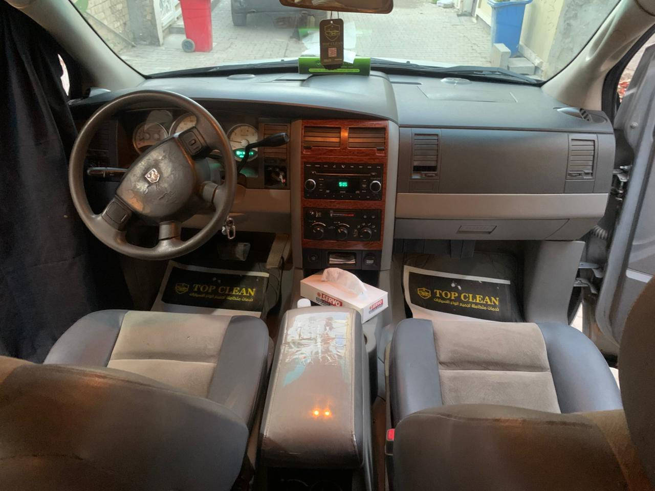 سلام عليكم
سيارة للبيع 
دوج دورنكو 2008 SLT
محرك وكير جديدات خير من الله 🧿
محرك6سلندر 3700
الداخل جديد الارضية جلد جديد 
سيارة رقمها بغداد (الانكليزي) وهزة بشهر السابع الماضي
شرط تحويل ثاني يوم 
الون رصاصي السيارة مصبوغة (حزام)
السيارة خير من الله 🧿
السعر 95 وبيها مجال للطيبين 
الرقم ***********
