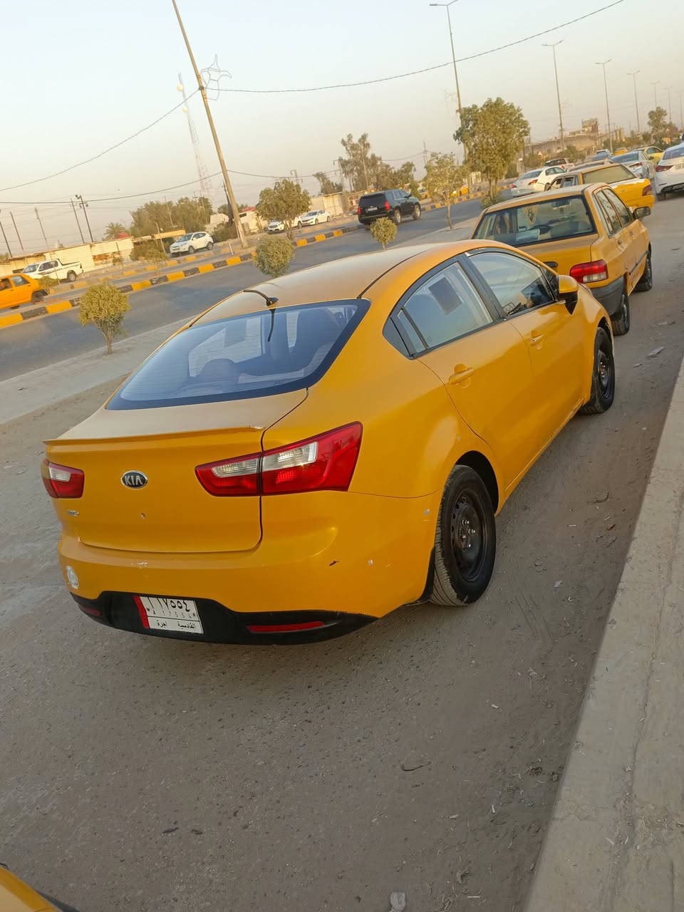 السلام عليكم كيا ريو موديل 13 رقم قادسيه خليجي مكينه 1600 دوش مكينه كير حداديه كهربائيات تخم تاير تبريد جاهزه بيها خياسات بسيطه بل دوس السهر 68 وبيها مجال بسيط ***********

