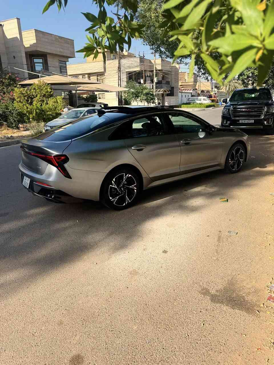 🚘 كيا K5 GTLINE موديل 2025 🚘
رقم بغداد تحويل ثاني يوم 

 حادثها بسيط جدا 

فقط جاملغ صبغ بدون دواخل بدون شواصي راديتر بلادية غاز تبريد بلادي 

المواصفات

✔️ لون رصاصي طاقي 

✔️بانوراما 

✔️ كشنات امامي تدفئة

✔️ بصمة + تشغيل عن بعد

✔️ داخل جلد احمر 

✔️ كرسي سايق كهربائي

✔️ شحن وايرلس

✔️ رادارات أمامية وجانبية

✔️ أوتو بريك

✔️ LED أمامي وخلفي

✔️ شاشة كبيرة

✔️ ويل كب GTLINE

✔️ هندبريك دكمة

✔️ Drive Mode

✔️مكينة 2500GDI

✔️ حساسات امامي خلفي 

✔️ ومواصفات إضافية كثيرة

اي نقص مابيه 

📞 للتواصل والاستفسار :

***********

📍العنوان : بغداد
