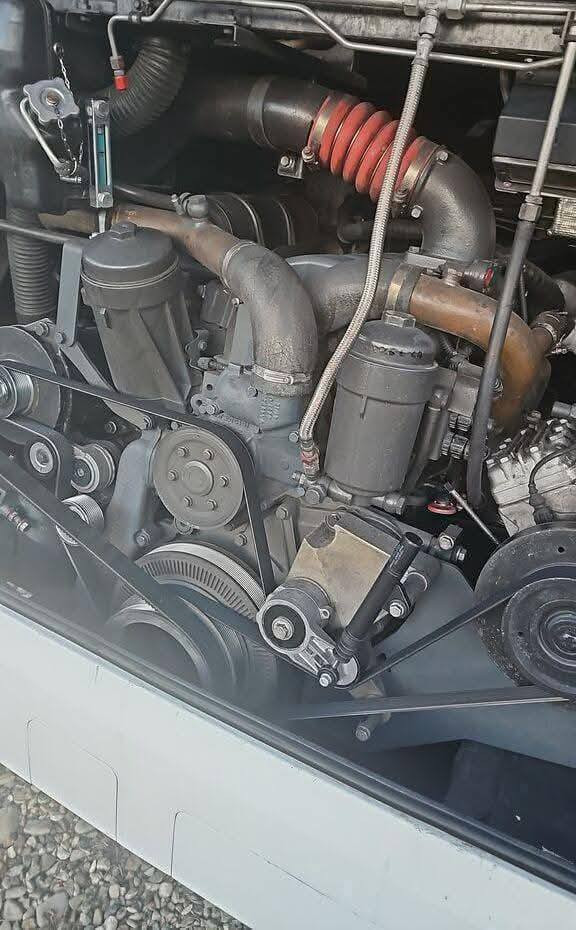 Setra S 417 HDH
سنة الصنع 2010
كم: 650.000 كم
عدد المقاعد: 63+1+1
خزان الوقود: وحدتان، 560 لترًا (280 لترًا + 280 لترًا)
قوة: 455 حصان (334 كيلوواط)
وقود: ديزل
استهلاك الوقود: 28 لتر/100 كم
عدد الاسطوانات: 6
ماركة المحرك: مرسيدس بنز
علبة السرعة : تلقائي
عدد التروس: 8+1
عدد المحاور: 3
السعر 85 الف دولار 
شامل كمرك ضريبة شحن
مدة الوصول 20 يوم بعد الحجز


**إذا كنت صاحب هذا الإعلان وتريد حذفه لأي سبب، رجاءا أرسل رسالة إلى الدعم الفني**