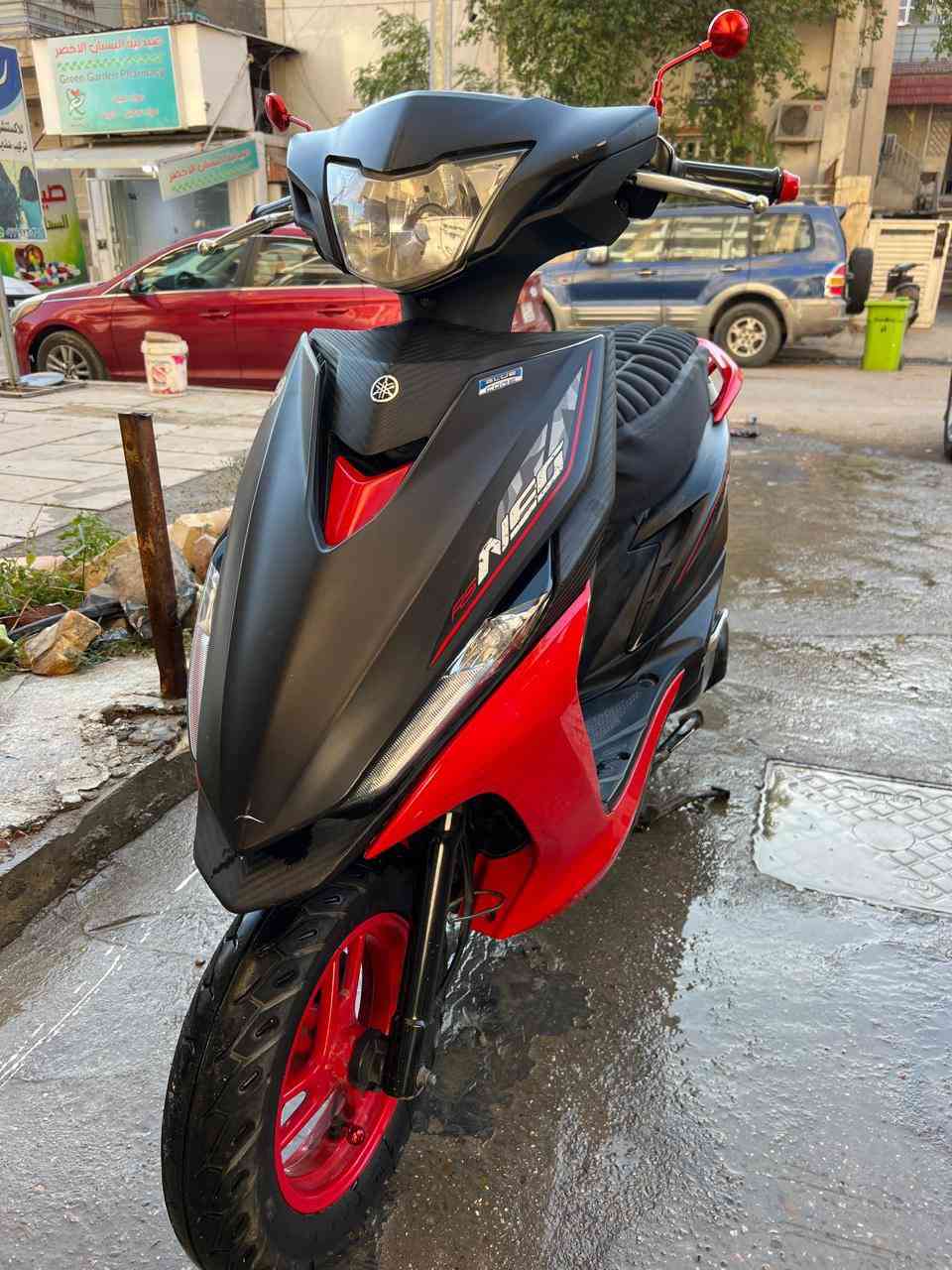 ماكس حديث 2019 ياباني اصلي
مرقم بغداد 
اللون اسود مطعم ب احمر 
ماشيه 25 
مكينه بلاد مامفتوحه 
بانزين كوله سوبر محسن 
ودهن اصلي 
السعر ماخذها ب 28 واريدها ب 25 ورقه
للأستفسار الاتصال 
***********
عنوان بغداد كرادة داخل
