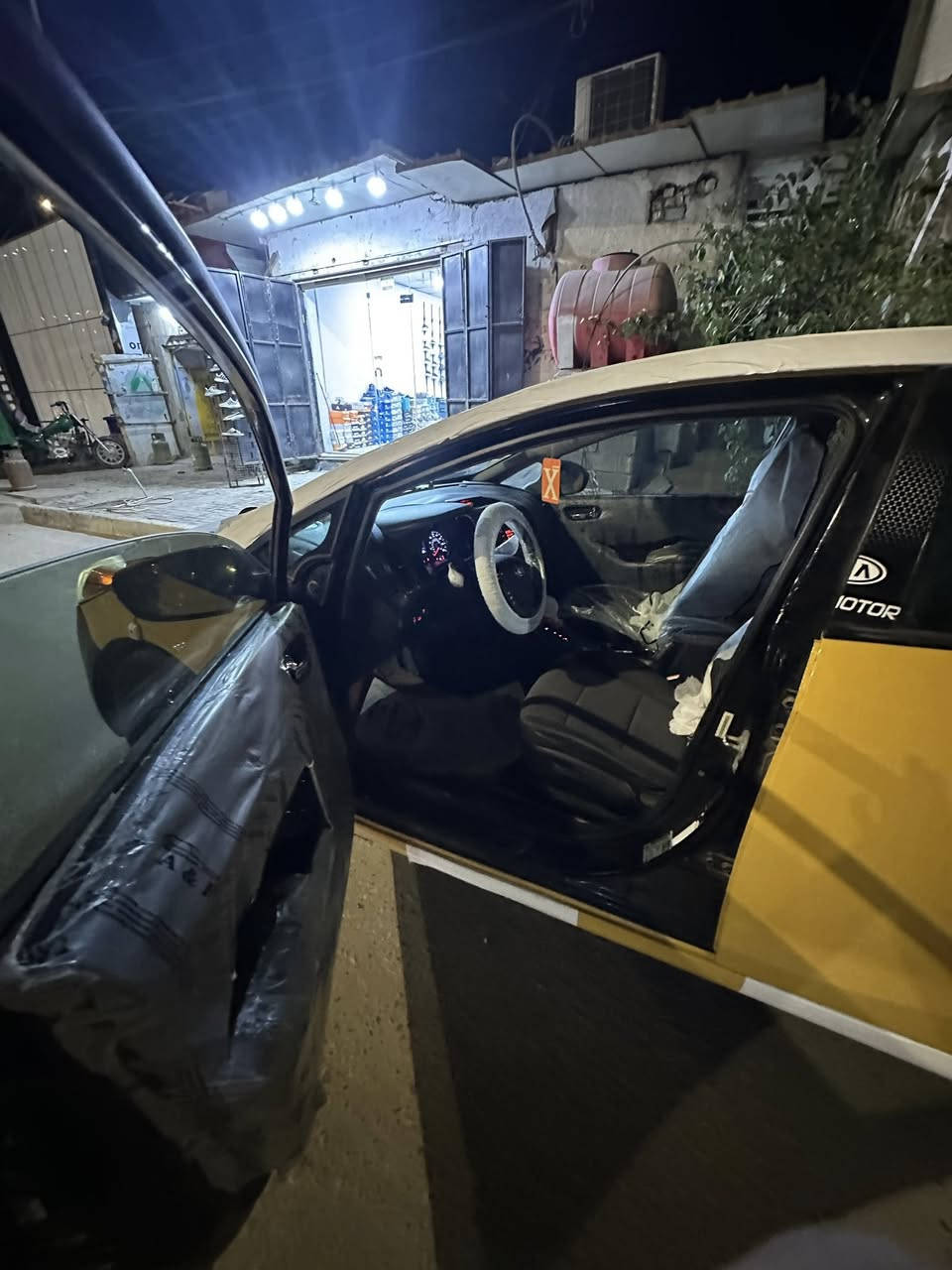 السلام عليكم سياره فورتي 2015 السياره كفالة عامة بدون كص السياره حاوية  ادوات ادوات العنوان بصره السعر ٥٧.  ***********
