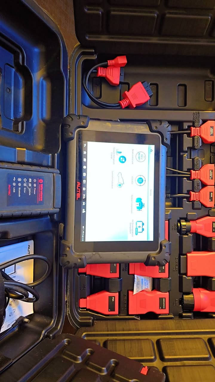 السلام عليكم جهاز اوتيل 908 PRO تحديثه خلصان ٢٠٢٣ جهاز بعده جديد نظيف كلش يفحص ويبرمج كافة انواع السيارات فحص وبرمجة وترسيت وسبشل فكشن لحد موديل ٢٠٢٤ ضمان شركة لمعان الوسام للاستفسار الاتصال على الرقم *********** او على الخاص
