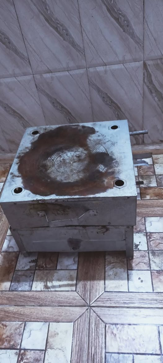 السلام عليكم
تنور ومكينة خياطه للبيع بسعر مناسب نظيفات جدا استخدام قليل


**إذا كنت صاحب هذا الإعلان وتريد حذفه لأي سبب، رجاءا أرسل رسالة إلى الدعم الفني**