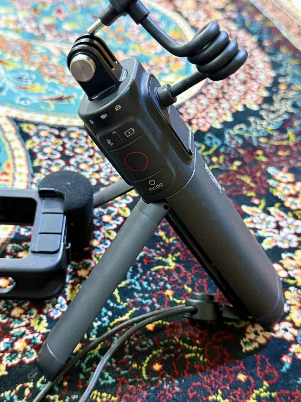 هذا مقبض بطارية GoPro Volta. من شركة Dji
يعمل كمسكة يد، وجهاز تحكم عن بعد، وحامل ثلاثي القوائم (ترايبود)، وبطارية خارجية في آن واحد

السعر : 150 الف


**إذا كنت صاحب هذا الإعلان وتريد حذفه لأي سبب، رجاءا أرسل رسالة إلى الدعم الفني**