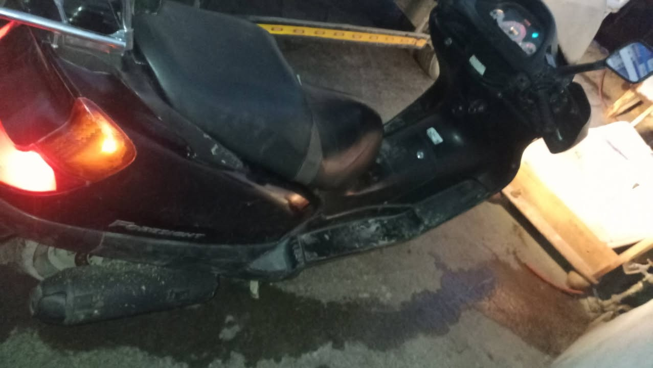 سلام عليكم للبيع دراجه فور سايد ما ناقصه اي شي كامله مكينه مكفوله من التبخير وتنقيص  كهربائيات كله شغاله نكره وحده السعر 500 وبيه مجال العنوان بغداد الحسينيه وهذا رقمي ***********
