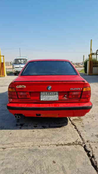 السلام عليكم
*********** رقم صاحب السيارة 

بي إم دبليو 525 موديل 91 
رقم صلاح الدين ألماني 
تحويل وكالة بشرط
گير و محرك بشرط (محرك مسكر)
گير عادي
كهربائيات + تبريد و تدفئة بشرط
صدر دبلات بشرط
لايتات زينون
قطعة واحدة الچاملغ الأمامي و شبر بالبنيد 
الباقي مكفول كامل 
السعر 40 ورقة و بيها مجال للشراي
