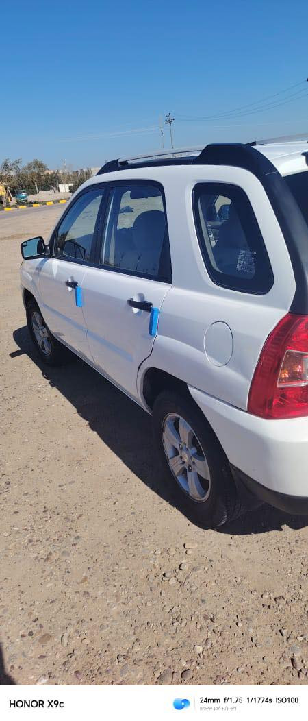 السلام عليكم سبورتج 2009 فول مواصفات بيها بنيد مبدل بلادي
وبيها صبغ جنه قبق البانزين حك شبر فقط 
مكاني صلاح الدين /الدور 
‭0782 491 9316
